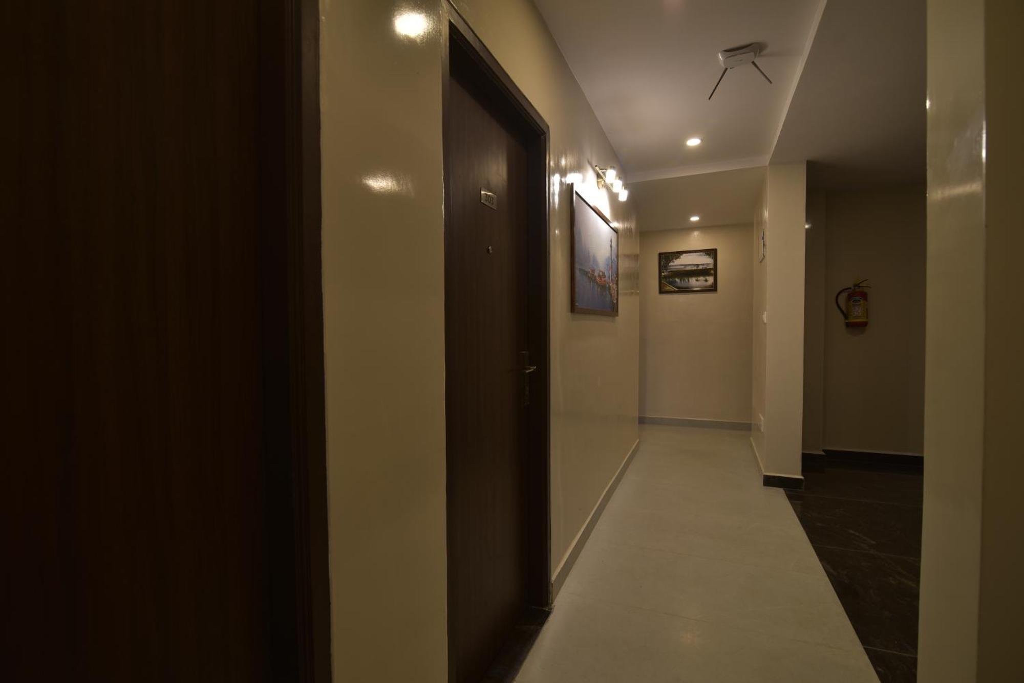 Address 24 Inn Bangalore Exterior foto