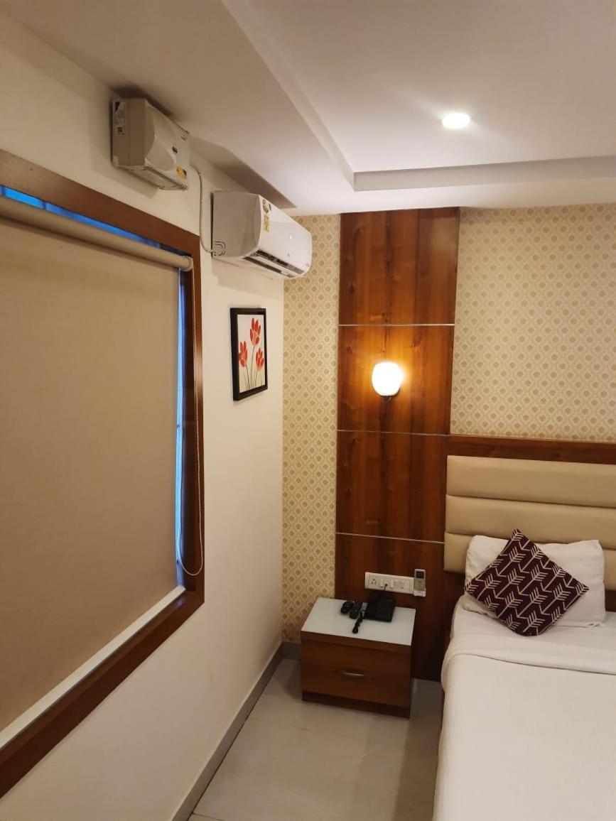 Address 24 Inn Bangalore Exterior foto