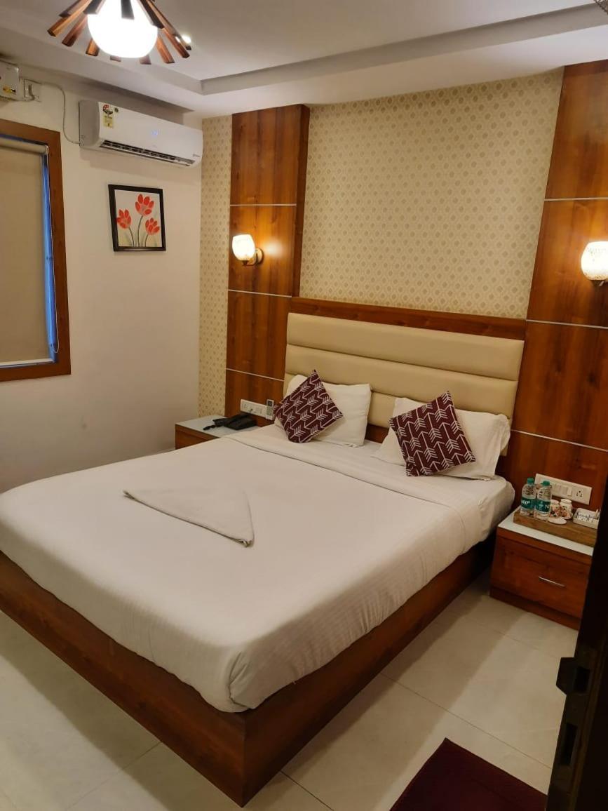 Address 24 Inn Bangalore Exterior foto
